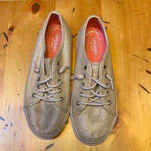 Sperry size 5 shimmery, golden lightly worn